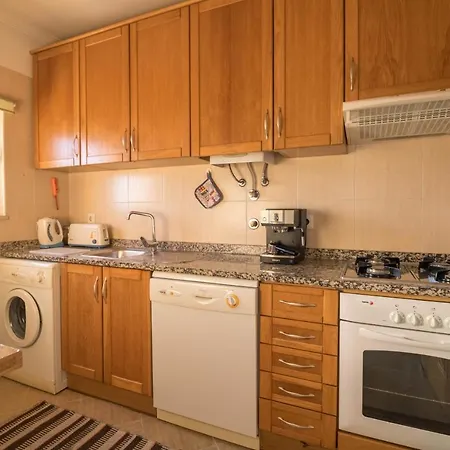 דירה #019 Lancemar Flat With Shared Pool By Holidays