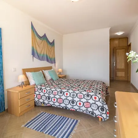 #019 Lancemar Flat With Shared Pool By Holidays